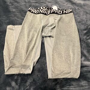 Nike Pro Men’s M Gray Leggings Ultimate Comfort and Flexibility